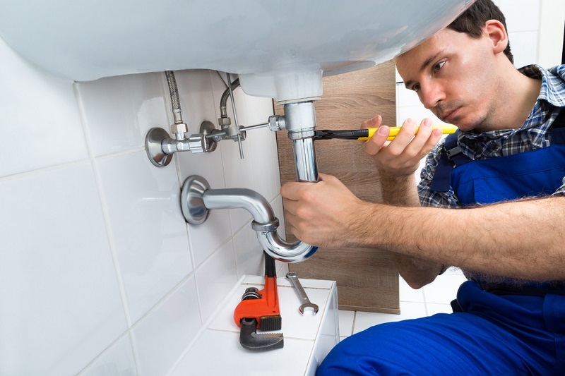 Call A Plumber in Times of Need and Get Rid of All The Tensions