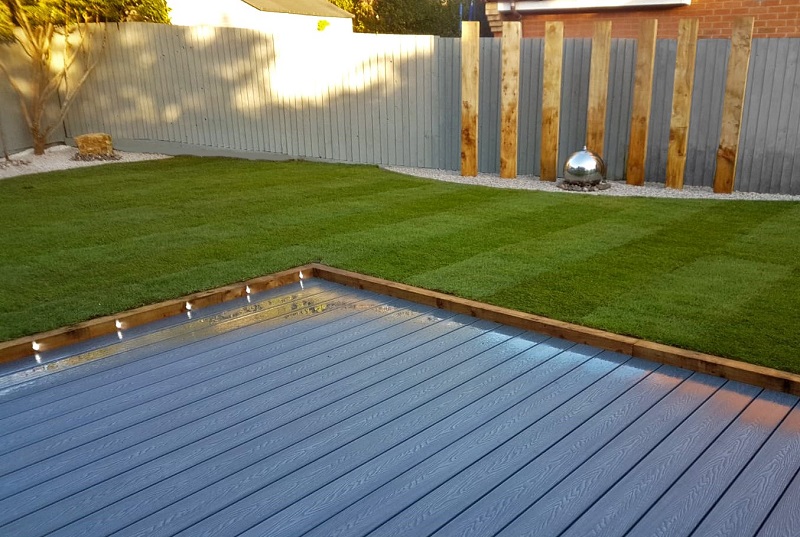 The Benefits of Composite Decking Compared to Real Wood