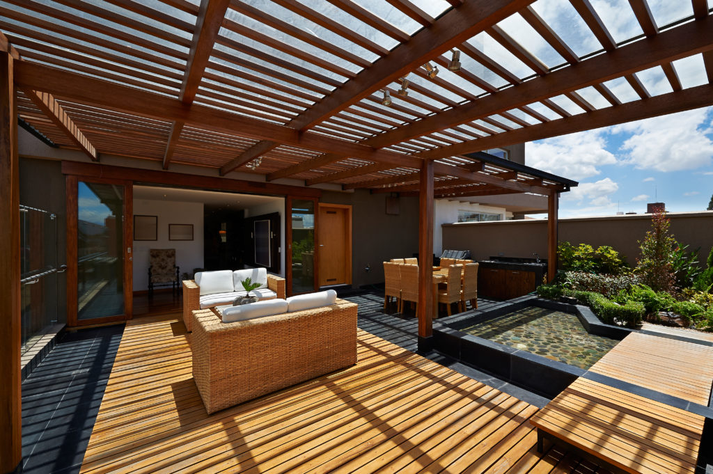 Retractable Roof Pergola