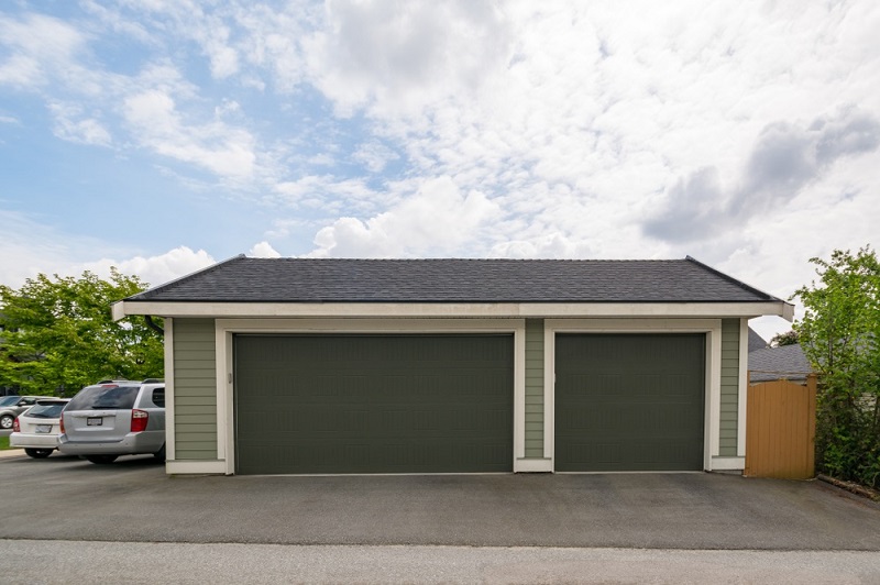 What Are Some Of The Benefits Of Having A Garage?